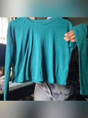 Forever 21 Teal Long-Sleeve Crewneck Top
